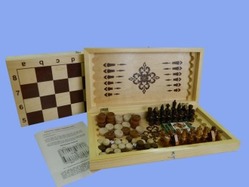 Набор 4 в 1 (нарды, шашки, шахматы, домино)